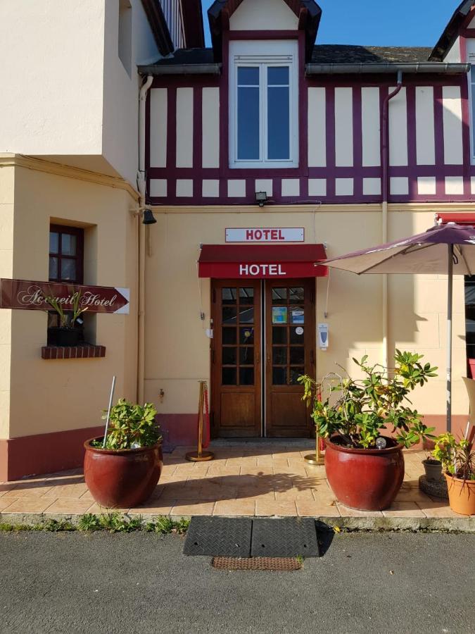 Hotellerie Normande Dozulé エクステリア 写真