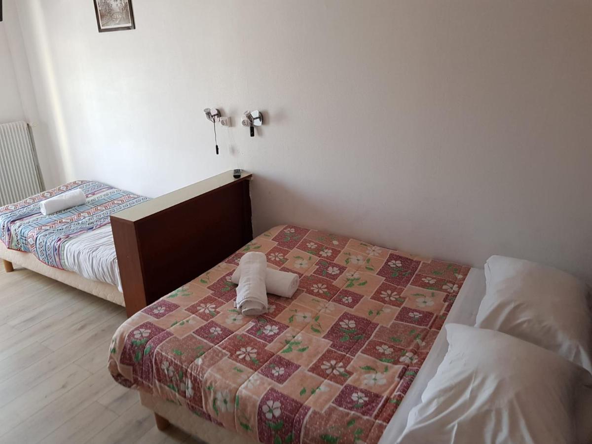 Hotellerie Normande Dozulé エクステリア 写真