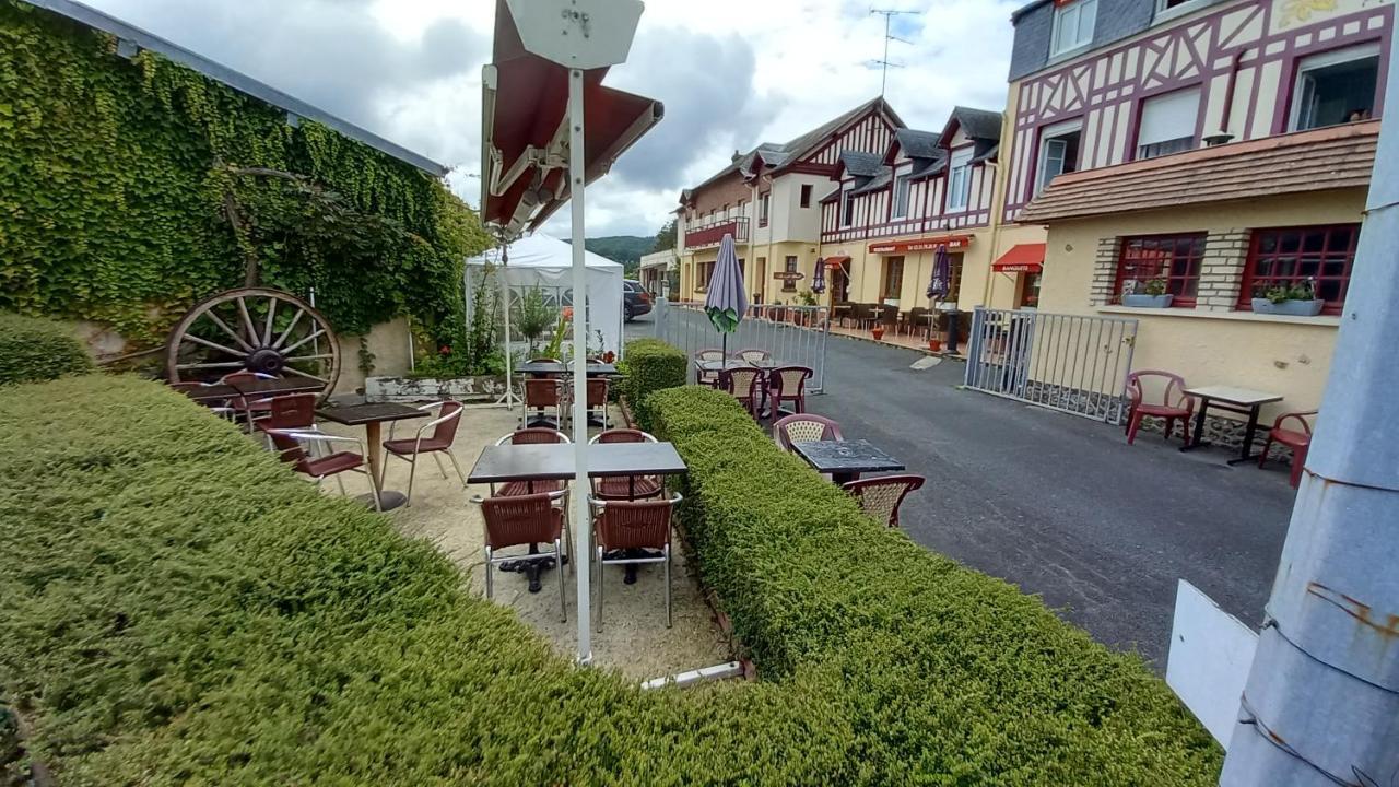 Hotellerie Normande Dozulé エクステリア 写真