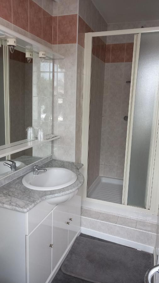 Hotellerie Normande Dozulé エクステリア 写真